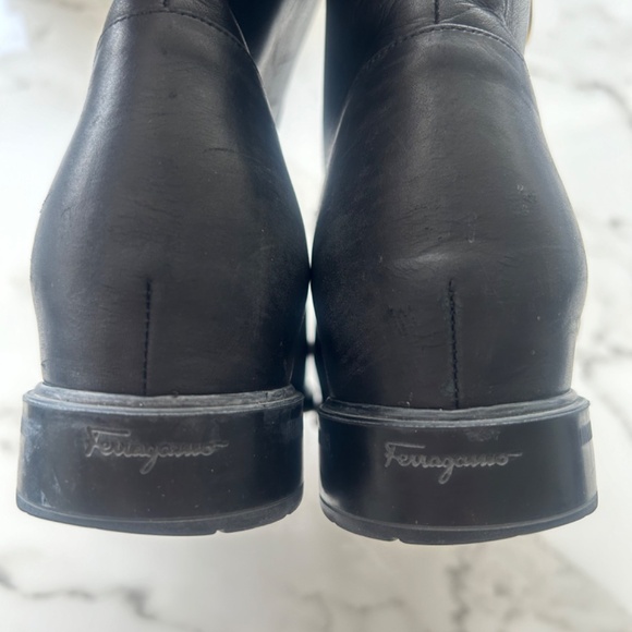 Ferragamo Gancini Black Leather Moto Ankle Boots 38.5 B - Picture 6 of 9
